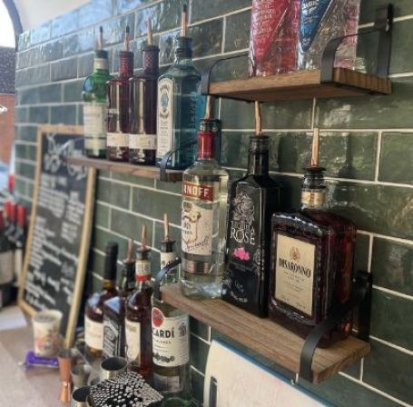 Fully stocked bar to hire in Swindon